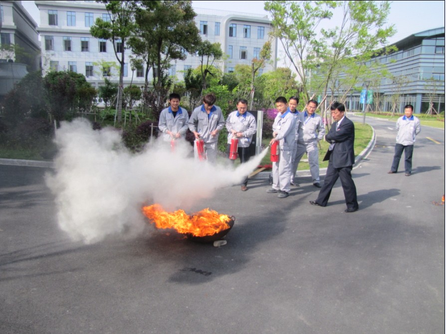 2011年本松全體員工舉行消防演習活動